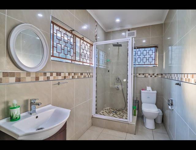 4 BEDROOM HOUSE FOR SALE IN WESTRIDGE